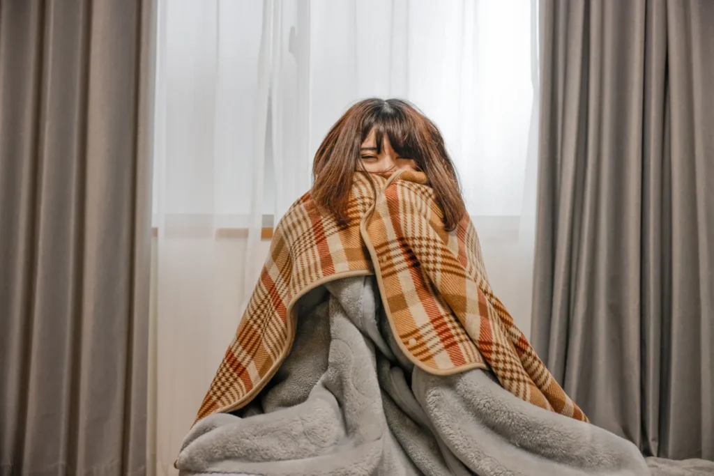 24時間換気が寒いのはなぜ？止める前に確認したい原因と対策