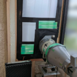 C値0.33㎠/㎡→0.21㎠/㎡ |奈良県生駒市の木造2階建一軒家の中間気密測定を行いました | 気密測定事例のご紹介