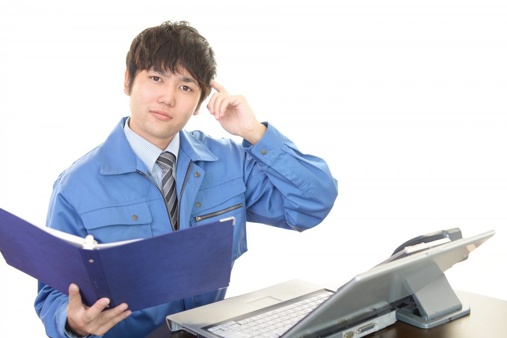 気流止めと気密施工の違いが分からない工務店の男性