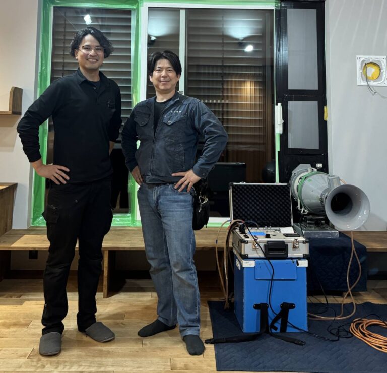 C値0.11㎠/㎡ |和歌山県和歌山市の木造2階建一軒家の完成後気密測定を行いました | 気密測定事例のご紹介